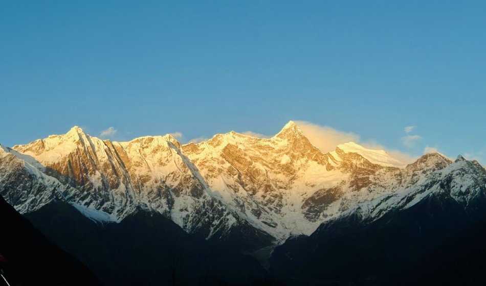 Ali North Line Photography Tour 16 Days 15 Nights